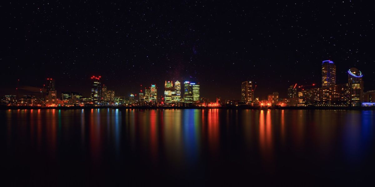 Lumières dans la&nbsp;nuit